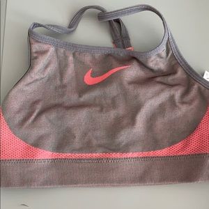 never worn Nike sports bra